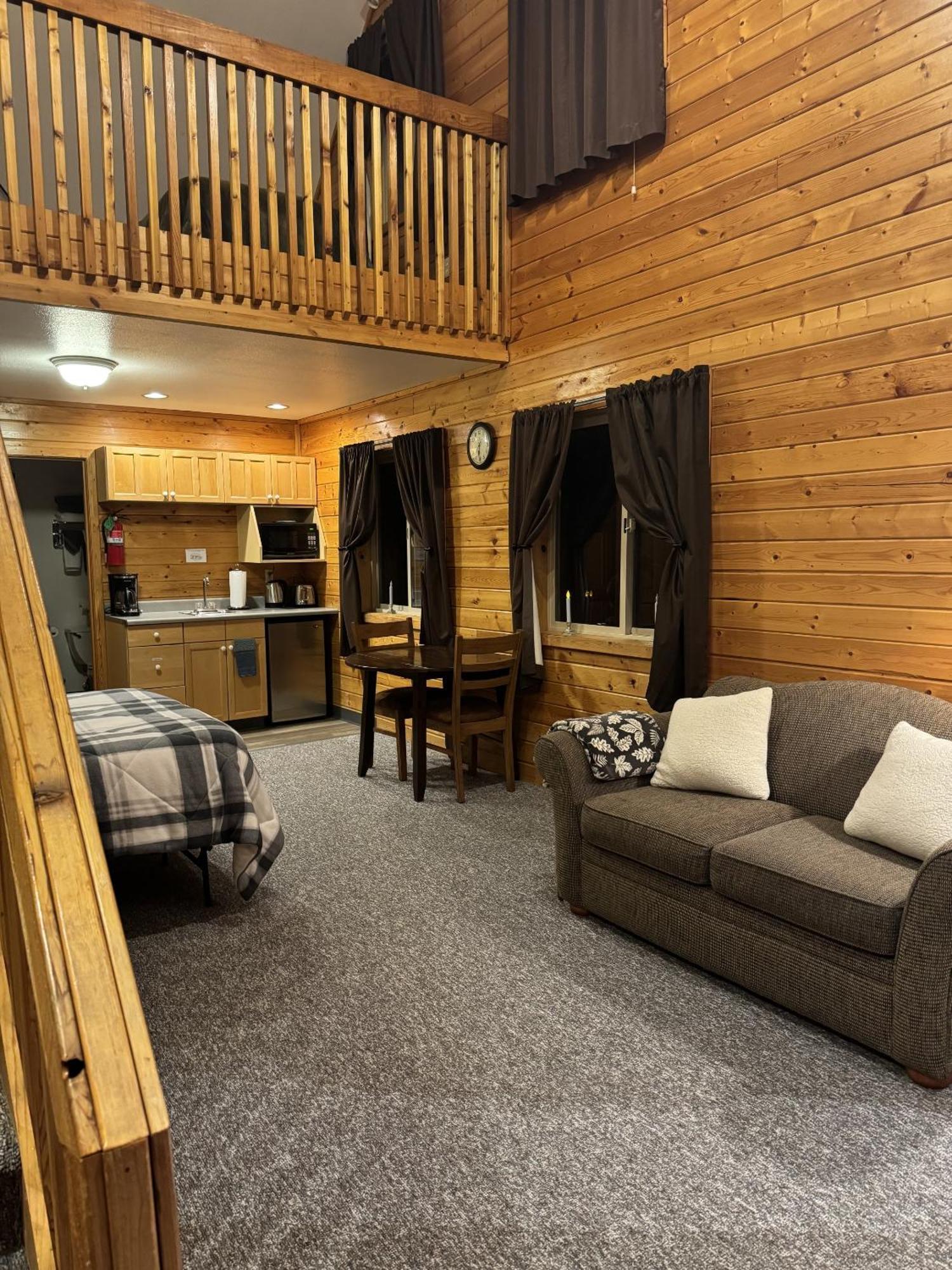 Susitna River Lodging, * Talkeetna
